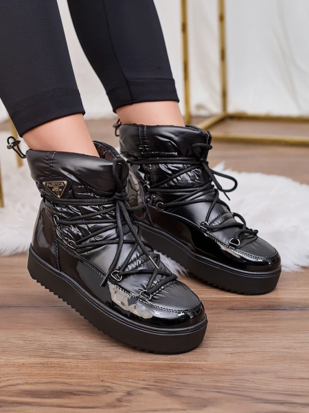 Royalfashion Damen-Schlupfstiefel a'la Schneestiefel in schwarz Vevnose