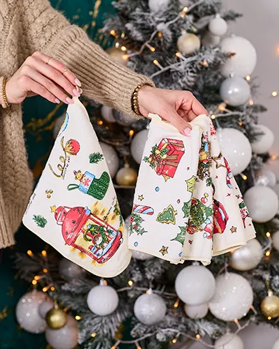 Royalfashion Holiday Set aus 4 Küchentüchern Frohe Weihnachten