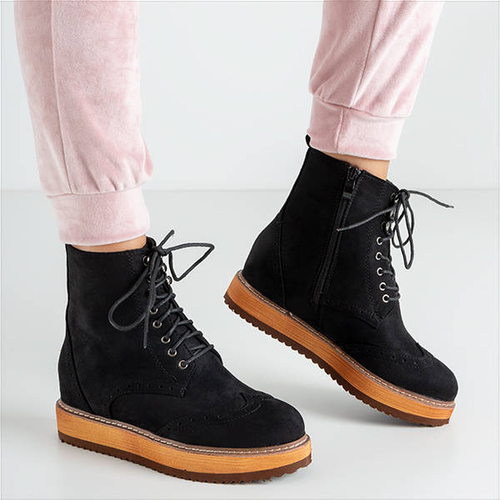 Чорні жіночі черевики на прихованій танкетці Dewenter