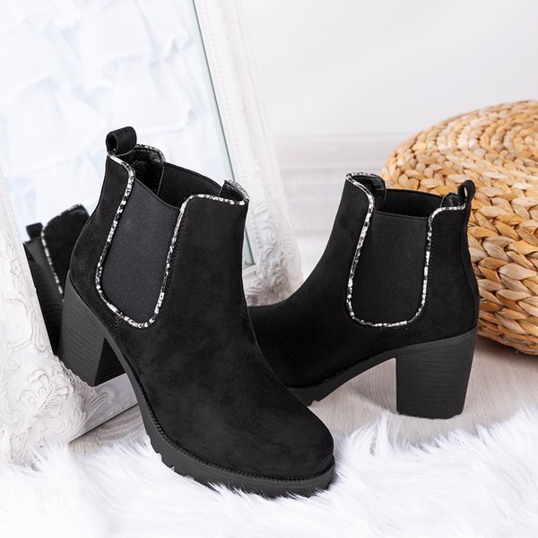 Schwarze Stiefel auf einem höheren Pfosten Travolte - Footwear