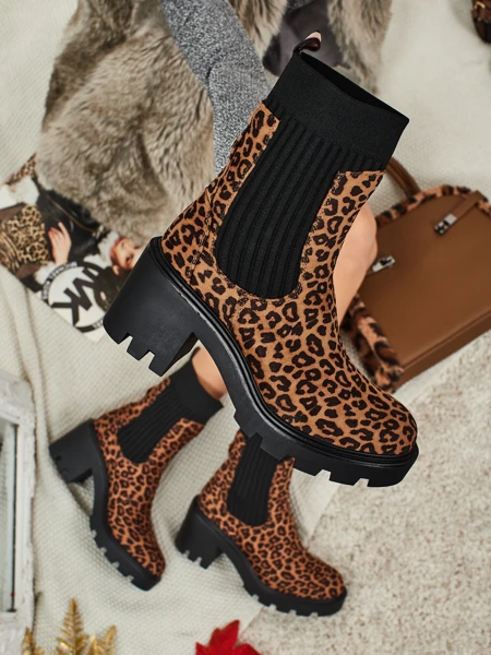 Gemusterte Damen Stiefeletten mit Blockabsatz aus Öko-Wildleder Anthere