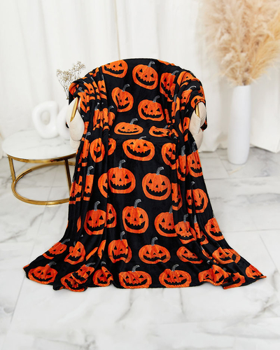 Royalfashion Halloween-Decke Tagesdecke mit Kürbissen 160x200
