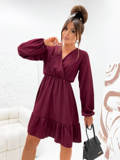 Royalfashion Жіноча міні-сукня з оборками та запашним декольте