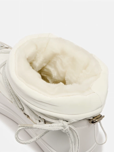 Royalfashion Damen-Schlupfstiefel a'la Schneestiefel in Weiß Vevnose