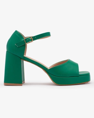 OUTLET Royalfashion Schwarze Damen-Sandalen auf einem Pfosten Spogge