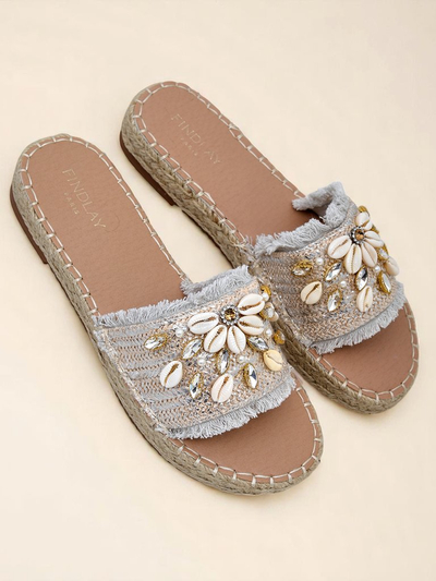 Damen Sandalen Perseida Royalfashion silber mit Muscheln auf flacher Sohle