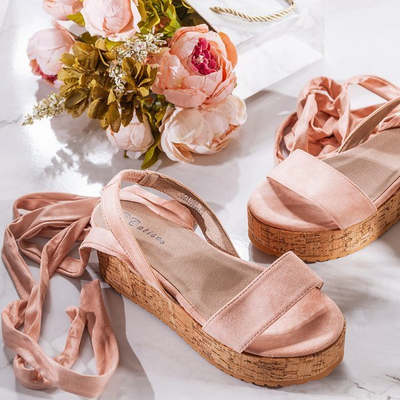 Rosa Sandalen für Damen auf der Rosienna-Plattform - Schuhe