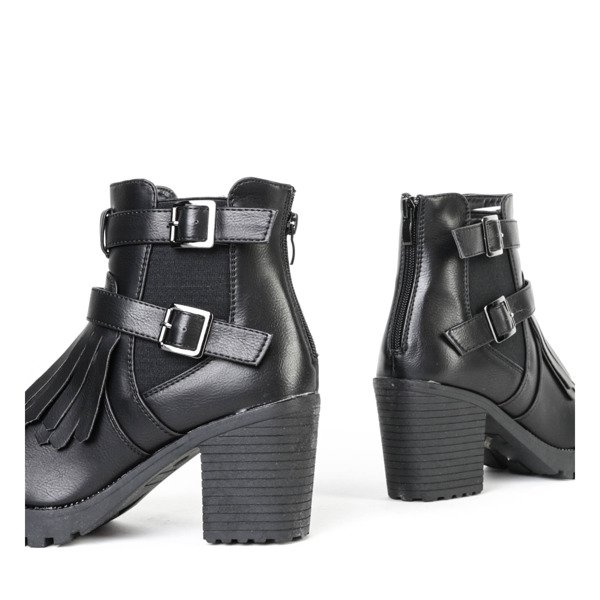 Schwarze Stiefeletten mit Shiori-Fransen - Schuhe