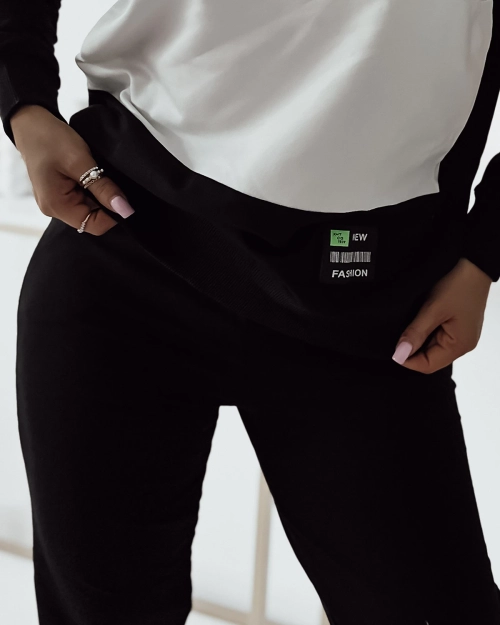 Жіночий смугастий світшот Royalfashion чорний