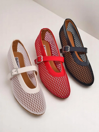 Royalfashion Damen-Ballerinas mit Lochmuster und Riemchen Naommi