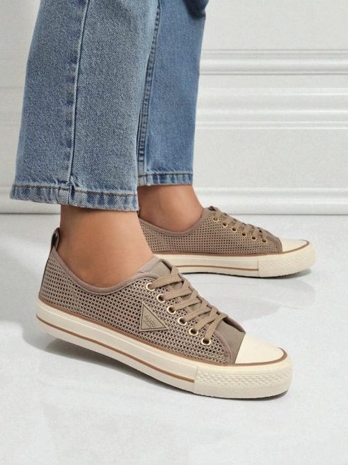 Royalfashion Жіночі перфоровані кросівки Rebbse