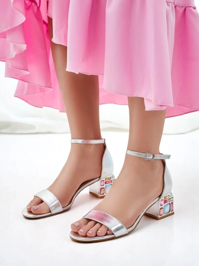 Royalfashion Damen Sandalen mit dekorativen Absätzen Ballou