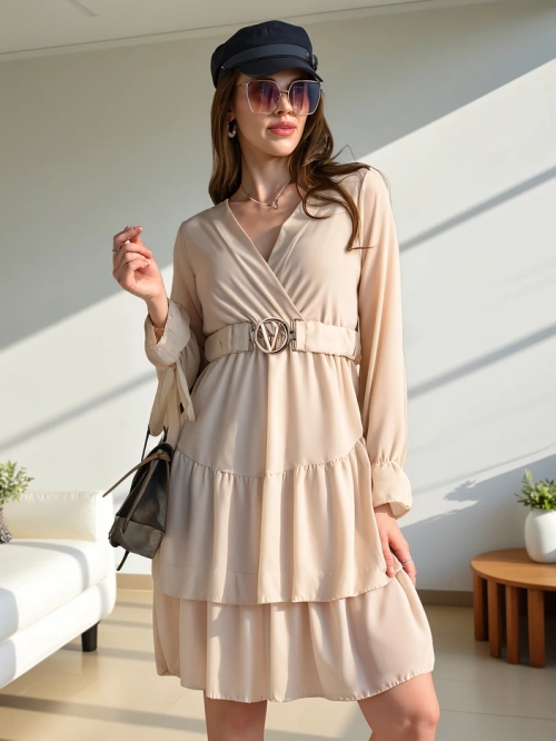 Royalfashion Жіночий міні-сукня з рюшем та запахом