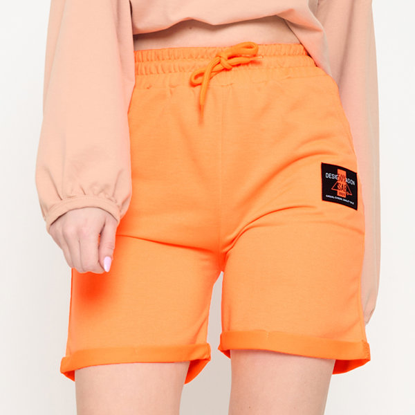 Neonorange Damen-Shorts oberhalb des Knies - Kleidung