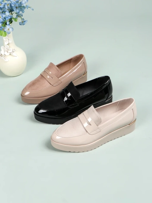 Royalfashion Жіночі патентні мокасини Afidale