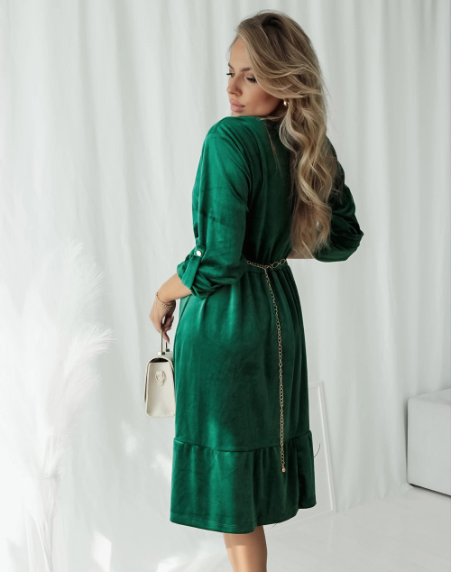 Royalfashion Темно-зелена жіноча велюрова сукня з декоративним поясом