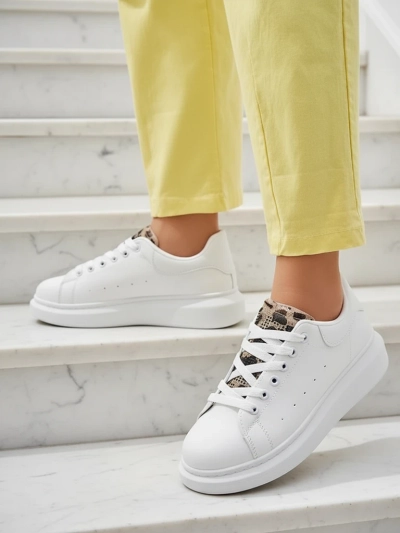 Lalla Bianca: Elegante Damen-Sneakers auf Plateausohle