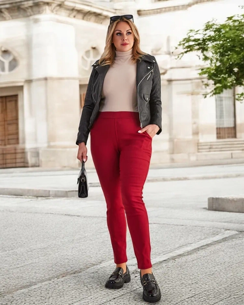 Weinrote isolierte Damen-Treggings - Kleidung