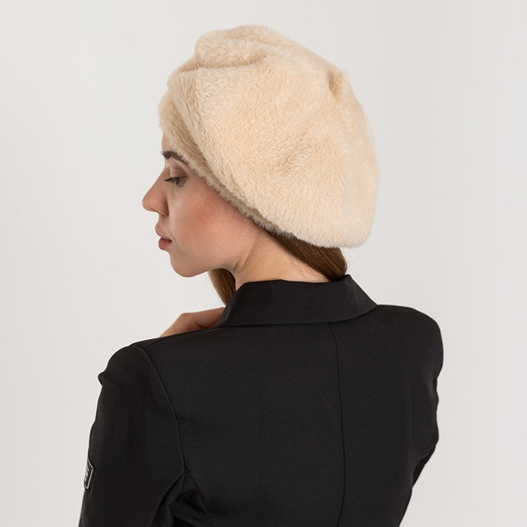 Beige Damen-Barett für den Herbst - Mützen