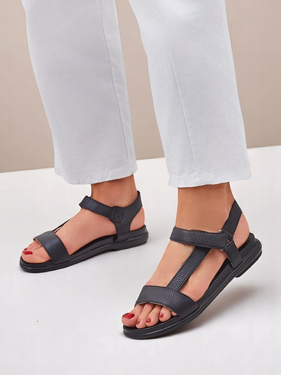 Royalfashion Damensandalen mit flacher Sohle Lillia