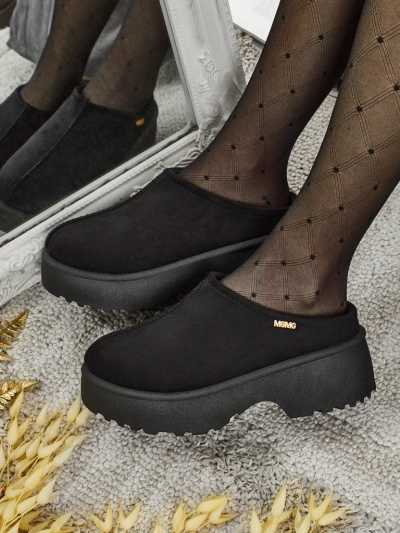 Kurze Damenstiefel im Schneestiefel-Stil mit Fell Calindra