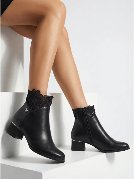 Damen Stiefeletten Öko-Leder mit Spitze Velmi