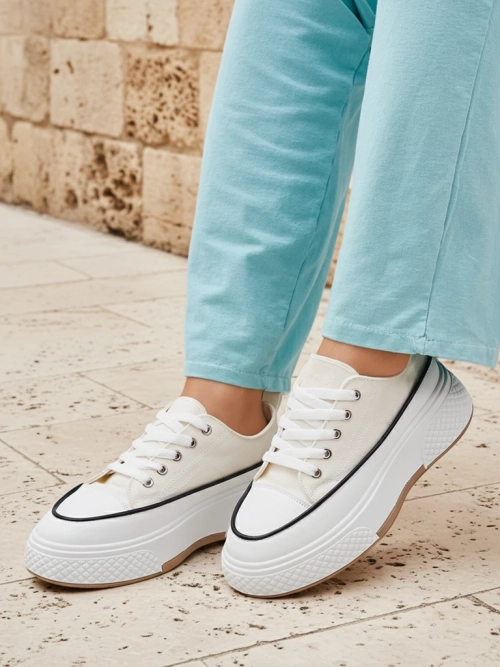 Royalfashion Жіночі платформи-сникери Beemes