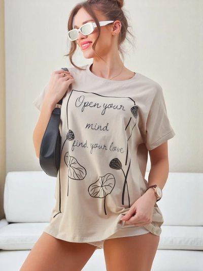 Royalfashion Damen Baumwoll-T-Shirt mit einem interessanten Print