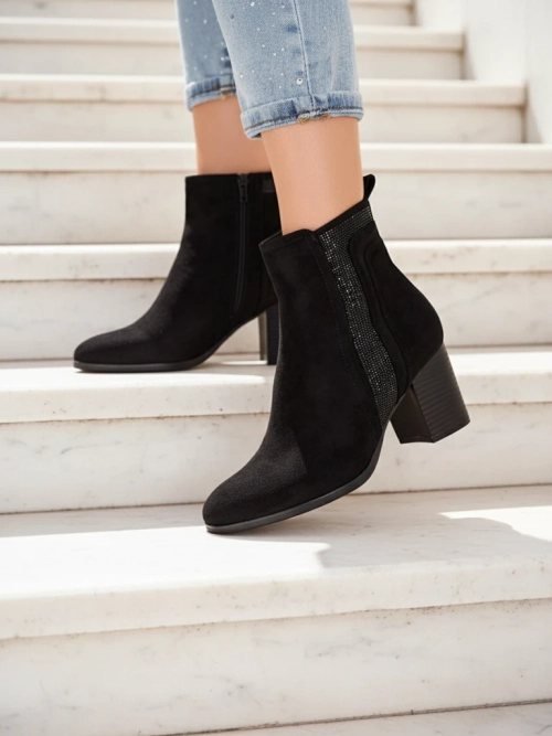 Жіночі чоботи на каблуці Venotto від Royalfashion