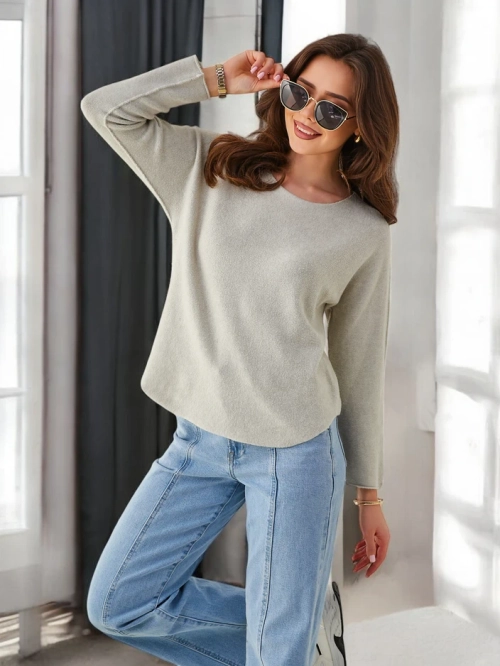 Royalfashion Тонкий жіночий светр з віскози