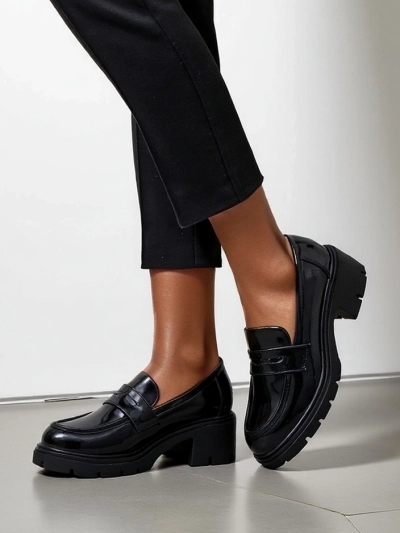 Royalfashion Damenmokassins auf niedrigem Absatz Tollino