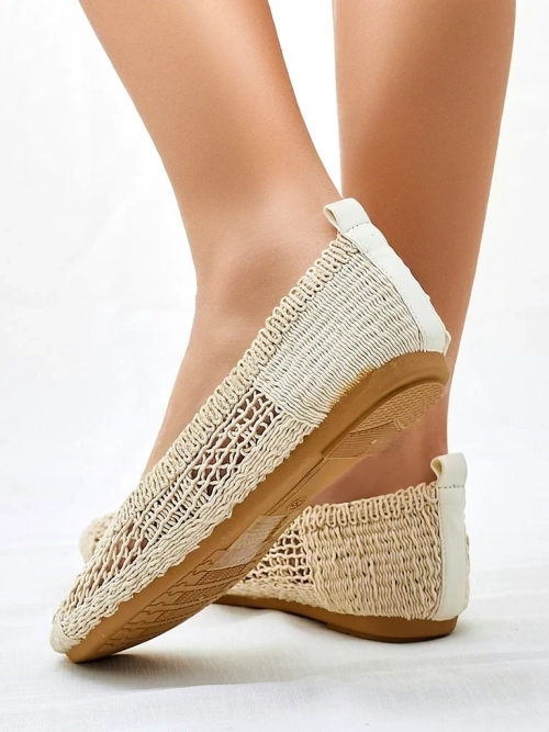 Royalfashion Жіночі перфоровані балетки Annete