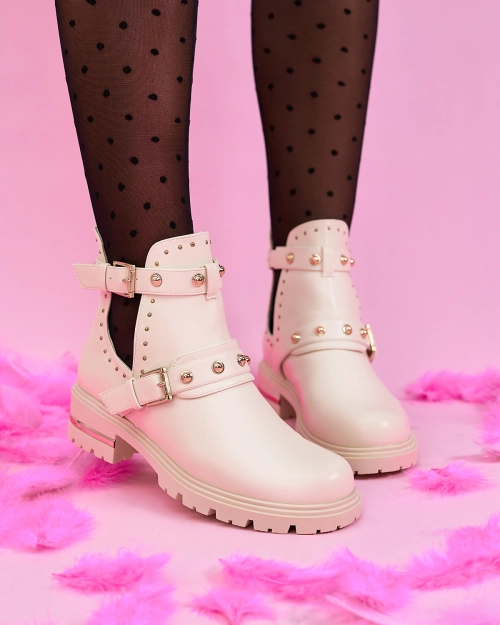 Чоботи Royalfashion Cream жіночі з декором Jewel Walk на плоскому каблуці