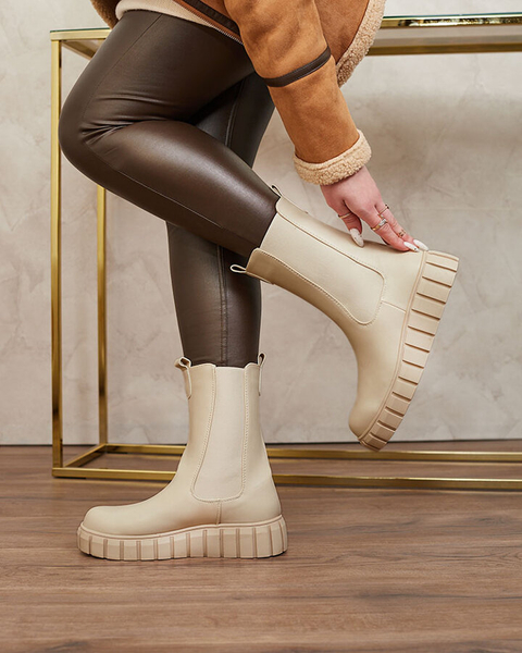 Royalfashion Damenstiefel mit hohem, flachem Absatz in ecru Elicane