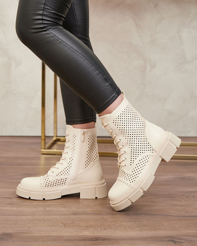 Beige Damenstiefel mit Lochmuster und flachem Absatz Rolika - Footwear