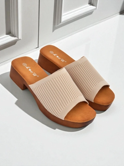 Royalfashion Жіночі шльопанці на низькому підборі Ribbed Grace