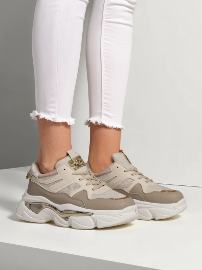 Royalfashion Damensneaker mit einer dickeren Sohle Lesalli