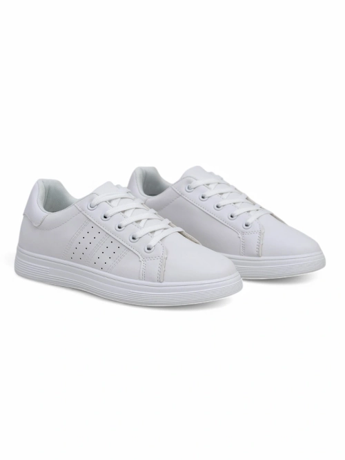 Жіночі спортивні кросівки Royalfashion Fogod на шнурівці