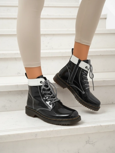 Damen Stiefeletten Perseida Nero aus ökologischem Lackleder, zum Schnüren