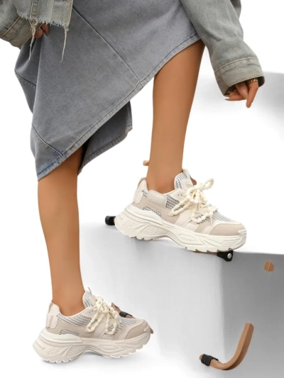 Royalfashion Damen sportliche Sneakers auf dickerer Sohle Loness