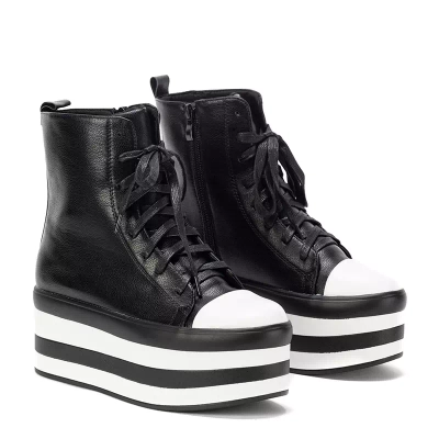 OUTLET Schwarze Damen Plateaustiefel Jesida - Schuhe