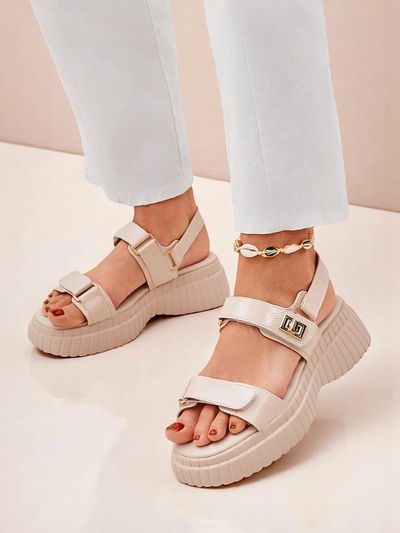 Royalfashion Damensandalen mit dickerer Sohle Aganda