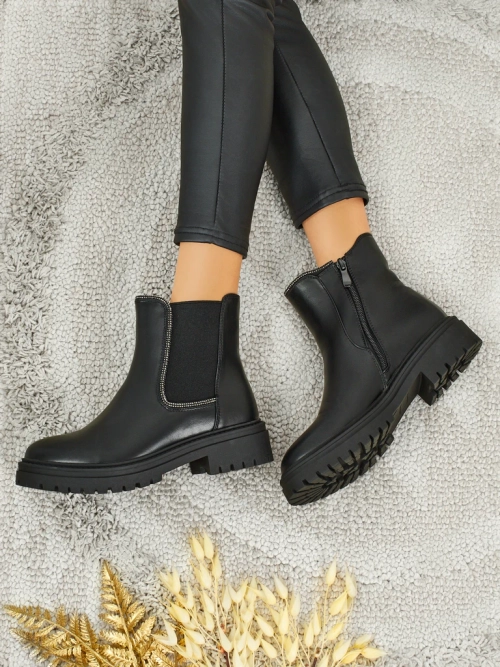 Ботильйони зі штучної шкіри з цирконами Novira