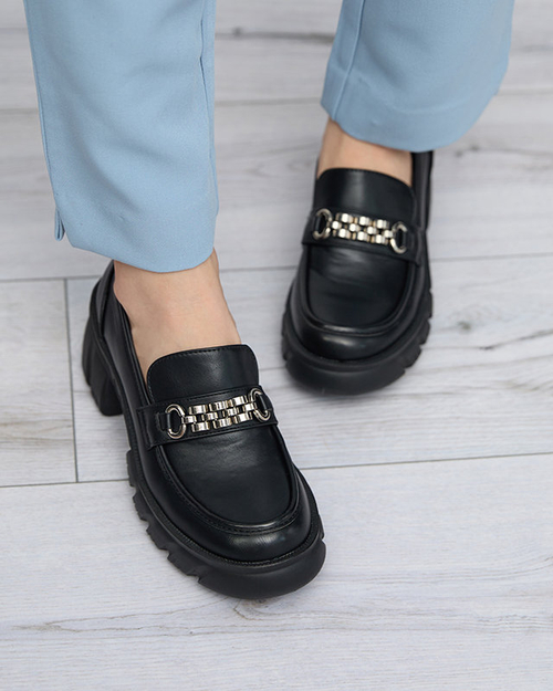 Чорні жіночі лофери на масивній підошві Erikela