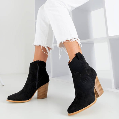 Schwarze Damenstiefel a'la Cowboystiefel Vitella - Footwear