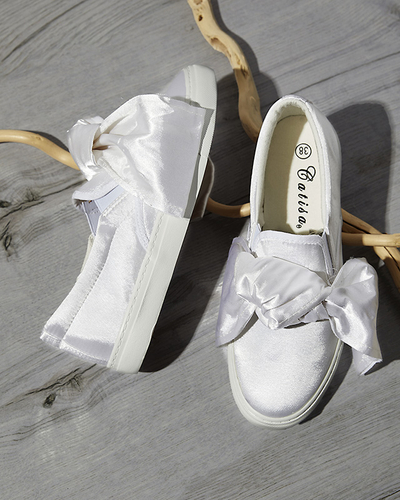 Weiße Damen-Slipper mit Schleife Erous- Footwear