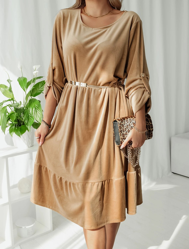 Royalfashion Beigefarbenes Damen-Velourskleid mit dekorativem Gürtel