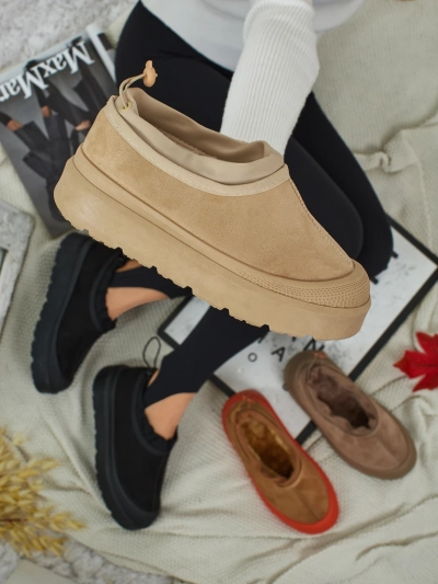 Kurze Damenstiefel a'la Schneestiefel Velisee