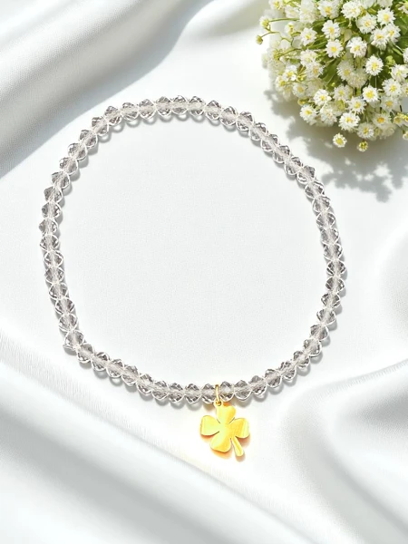 Royalfashion Damenarmband mit Kleeblatt-Anhänger