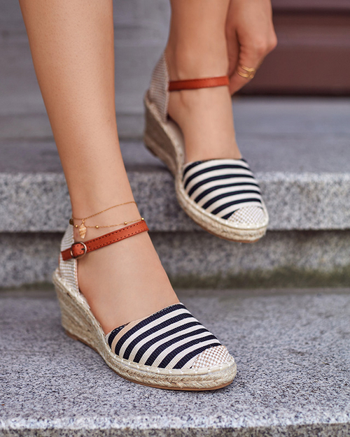 Жіночі чорні еспадрільі в смужку на танкетці Mecera - туфлі